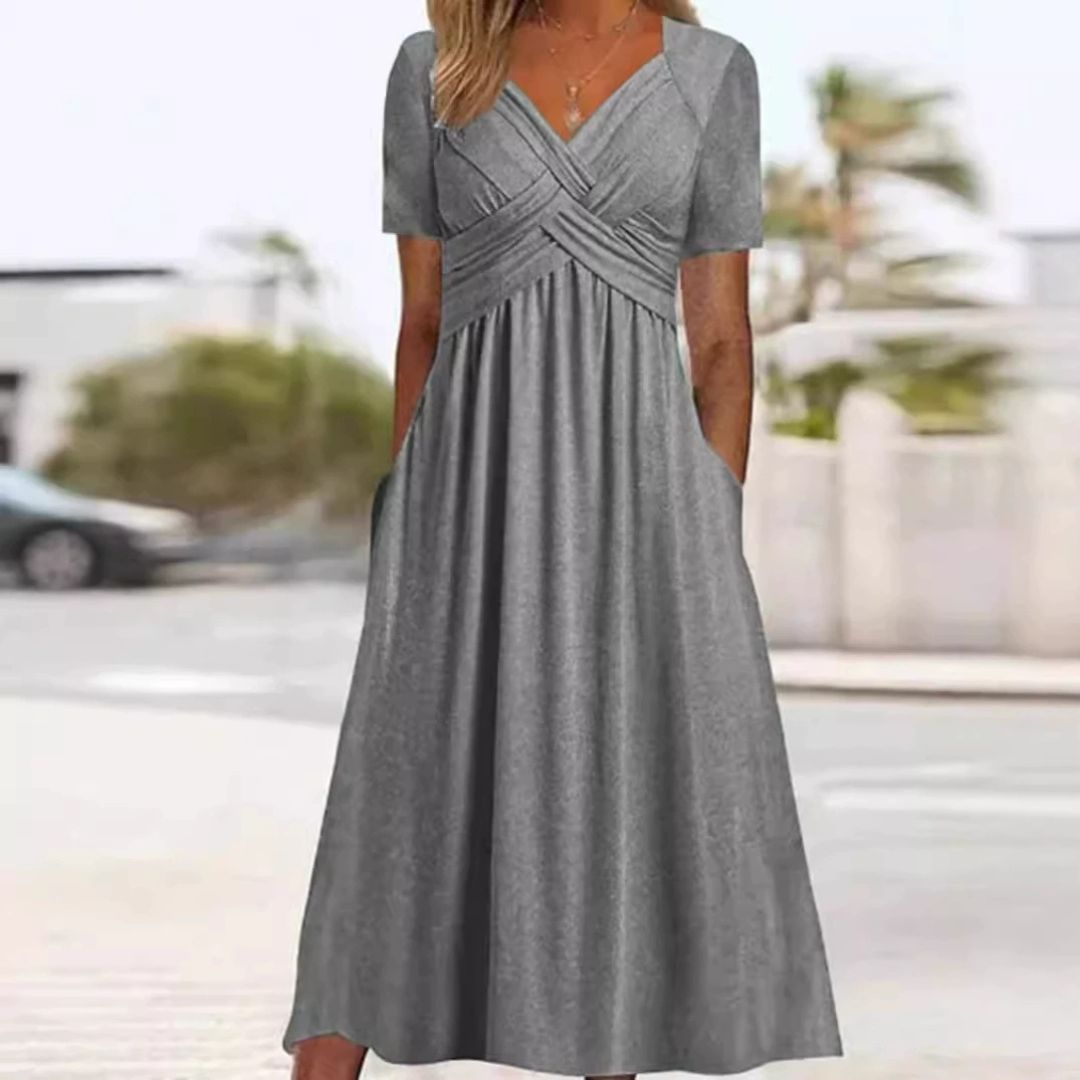 Women’s Short-Sleeved Maxi Dress with V-Neck and Pockets